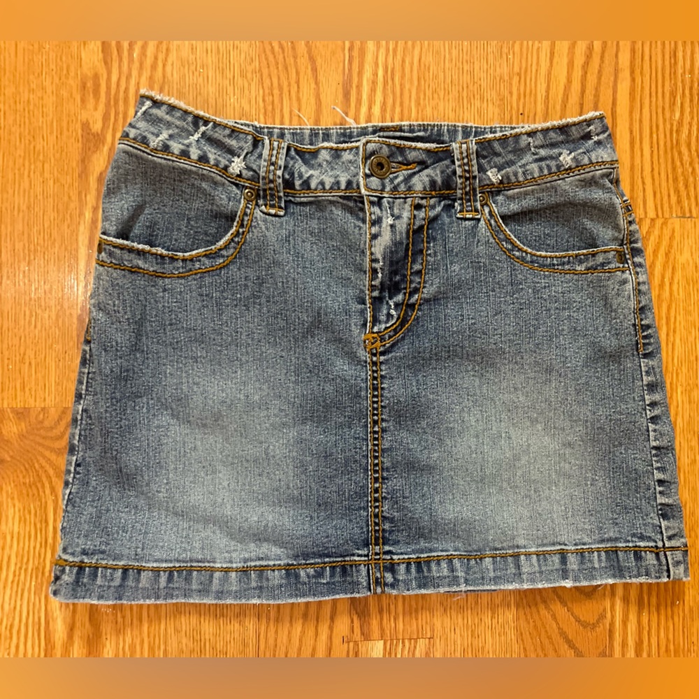 One Tough Babe denim skirt 5/6🩵
